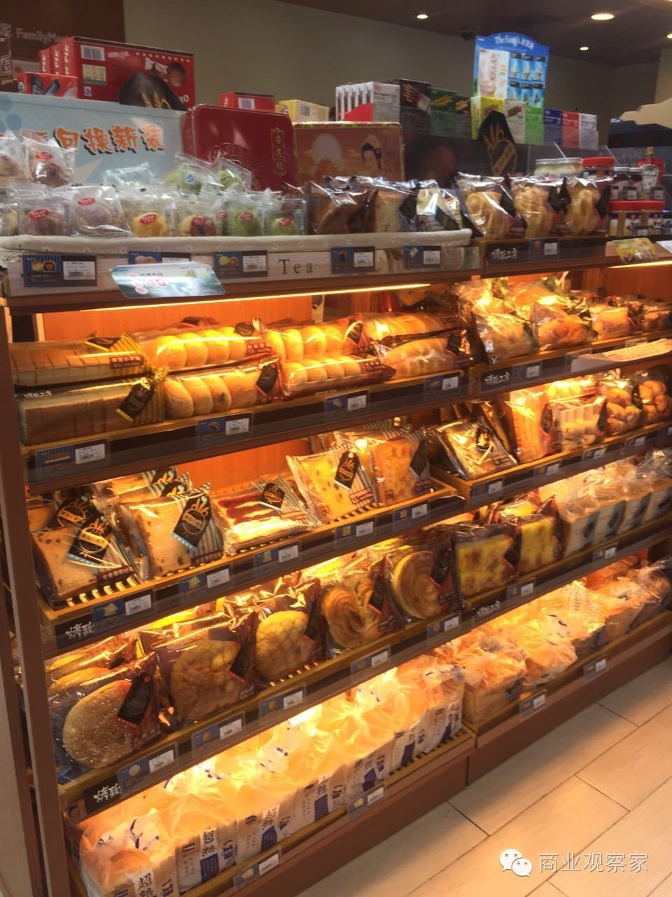 巅峰未至便利店鏖战上海滩