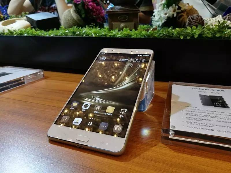 华硕zen系列,华硕zenbook8代