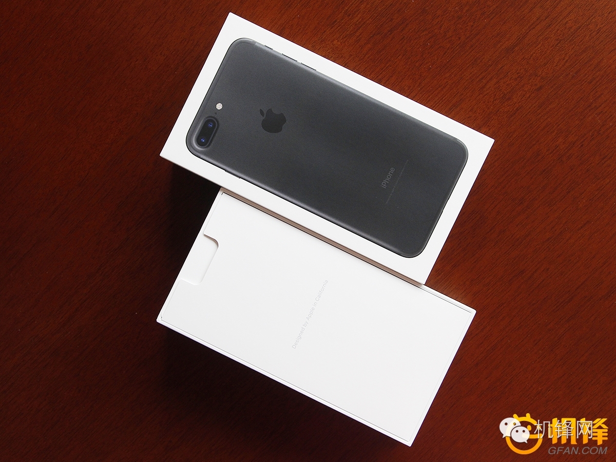 苹果7plus开箱全新亮黑色,iphone7plus开箱磨砂黑