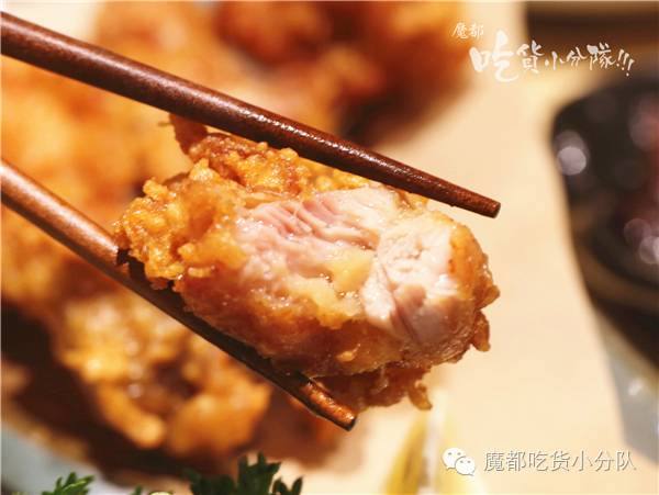 这家店进门要先鞠躬，招牌只在晚上有！