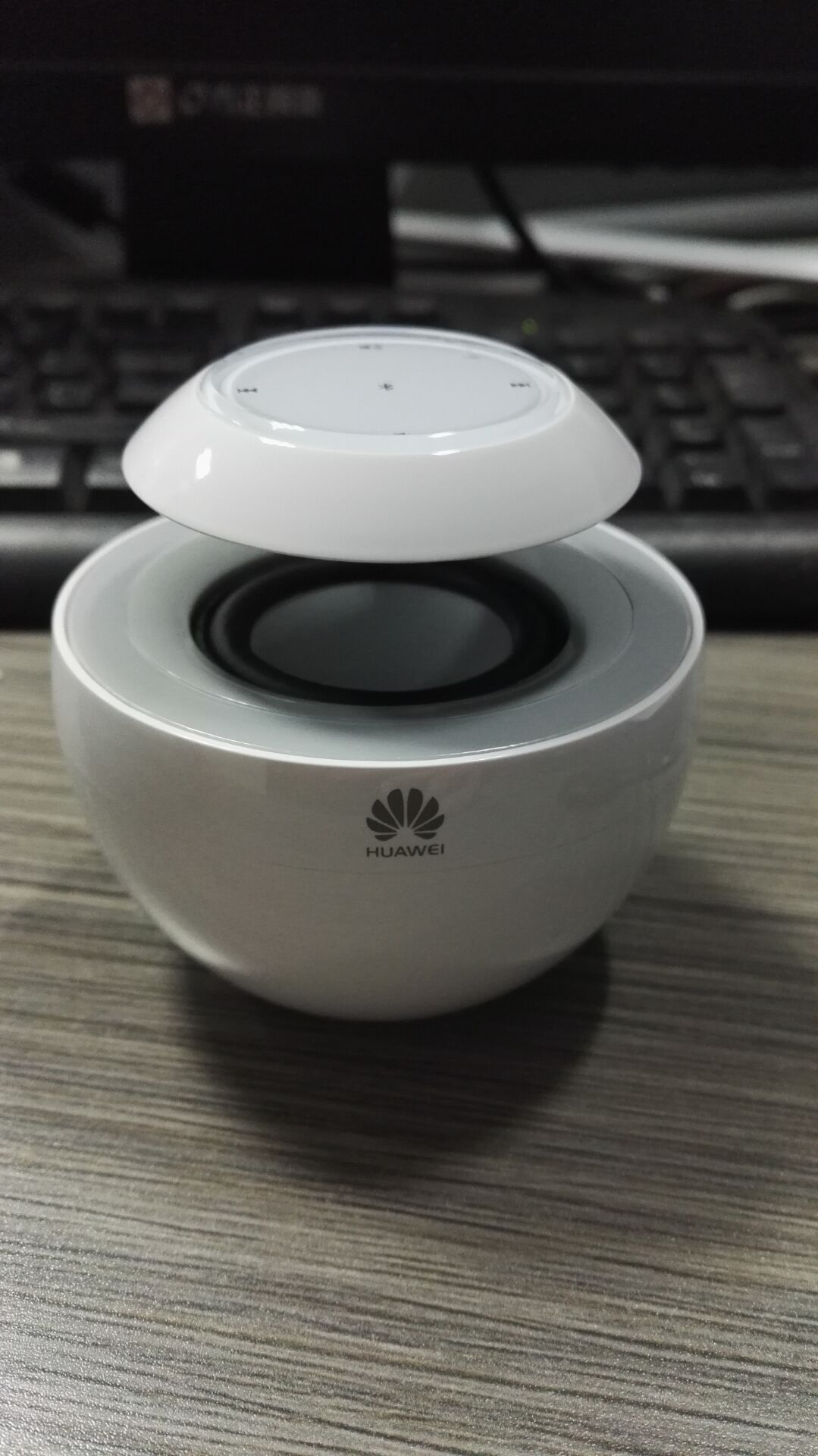 华为小天鹅免提蓝牙音响,两个华为小天鹅蓝牙音箱