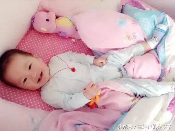 宝宝睡觉不安稳手脚乱动视频,宝宝睡觉不踏实手脚乱动怎么办