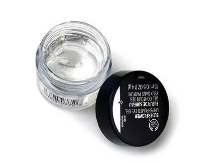 如果你眼部有细纹,眼角的细纹也是一种美