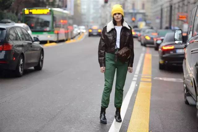 出门旅行比较轻的双肩包,出门玩的双肩包推荐