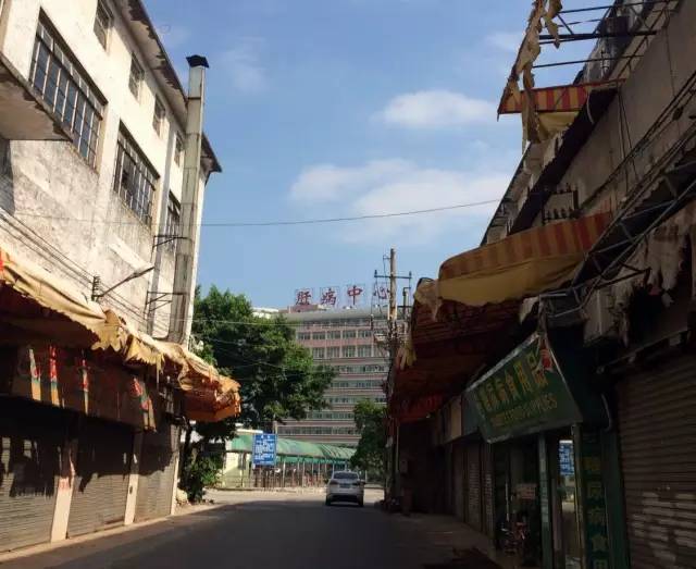 再看一眼！让我们道别守护东莞128年的“红楼”