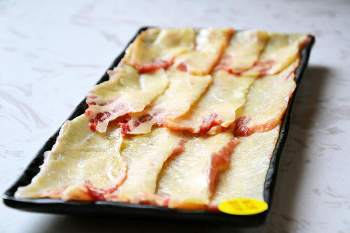 今日新店|如果不吃那一片胸口朥，你不会懂良牛满赞的奥义