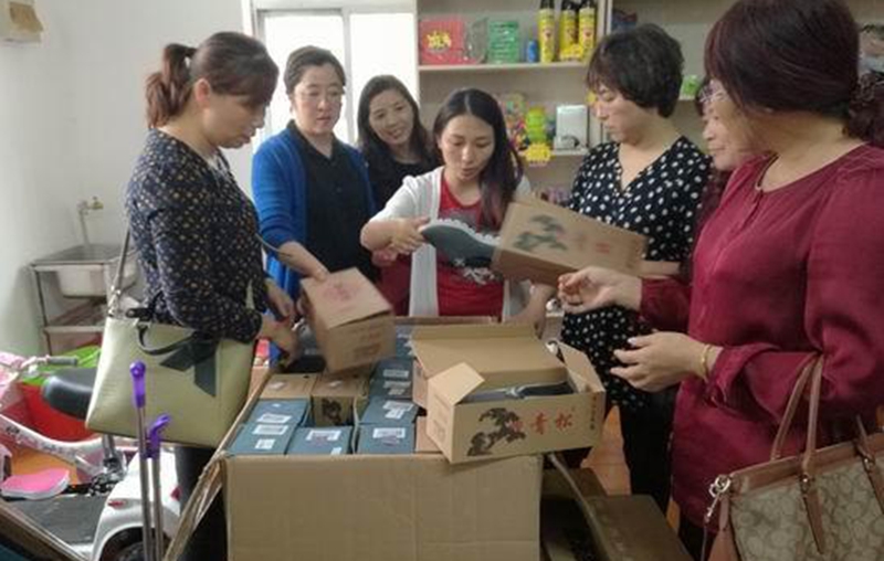 农村淘宝电商小镇 (农村淘宝店助力乡村振兴)