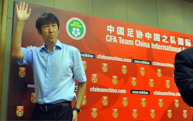 高洪波干净吗,高洪波水平怎么样