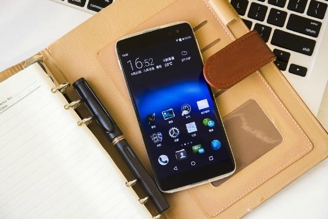 商务人士选择什么,商务机选哪款手机比较好