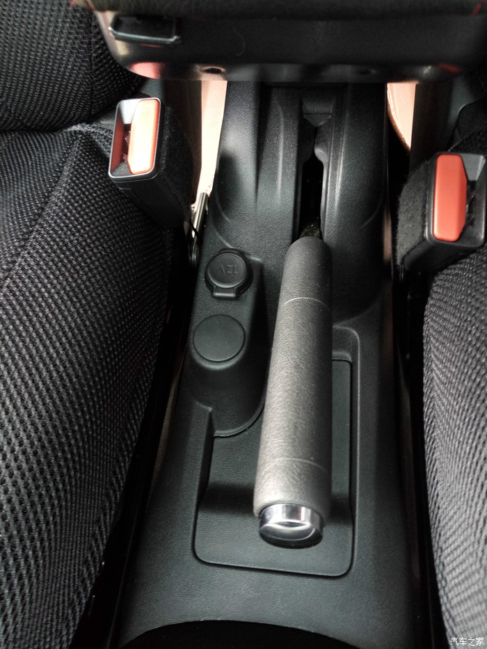 新款标致301幸福版,标致301旅行