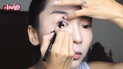 烟熏酷拽妆容,烟熏酷妆教程