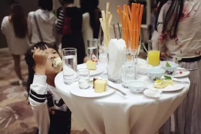 姐妹亲子装怎么拍,亲子装的闺蜜照