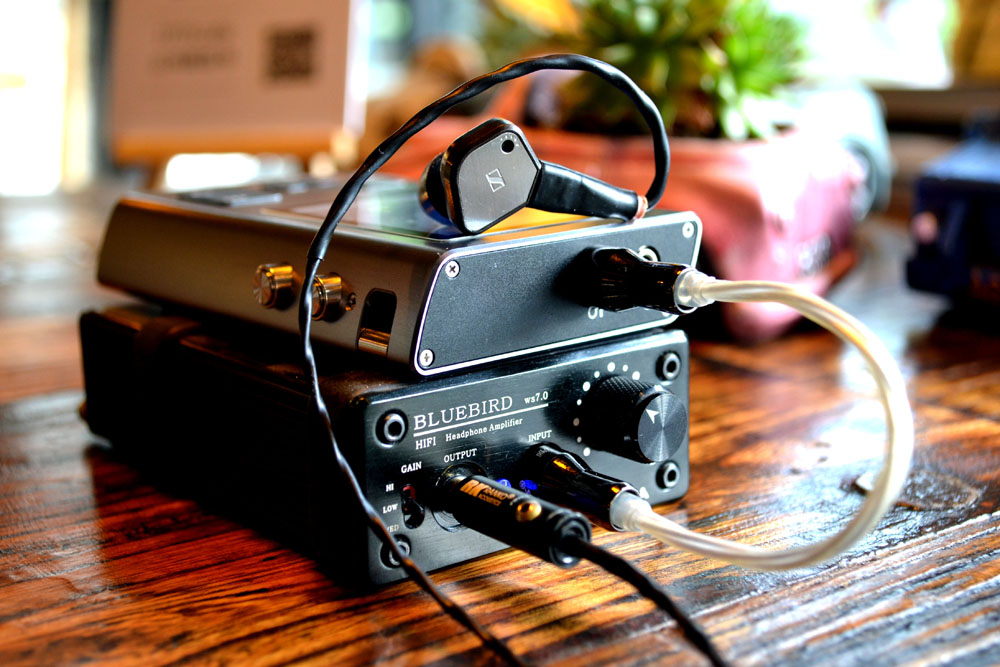 音乐七彩虹,七彩虹c200播放器拆解