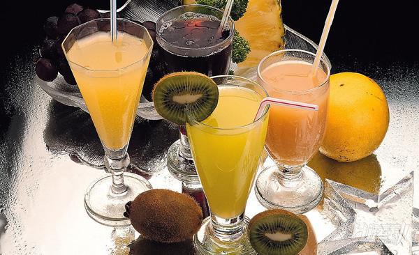 有哪些可以在减脂期喝的饮料,减脂期能喝的饮料有哪些