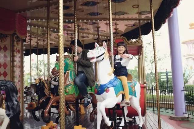 姐妹亲子装怎么拍,亲子装的闺蜜照