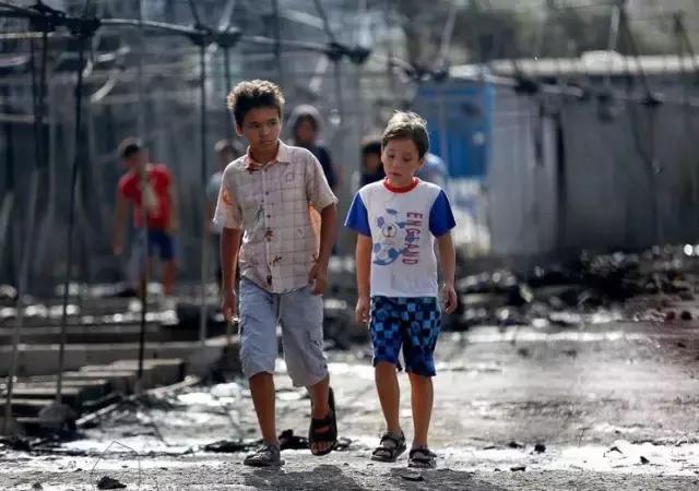 捐助学生该准备什么物资,捐助的时候需要注意什么