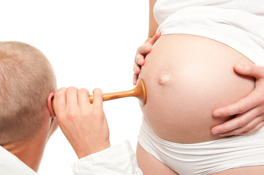 胎儿，这样的胎动不是在互动，而是在求救，ta有危险！