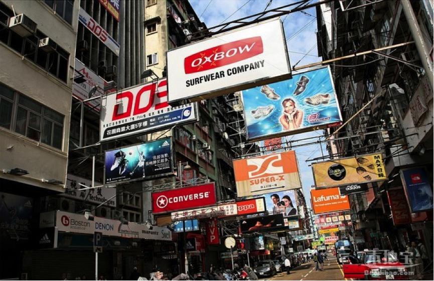 买买买的姿势要美！快看看这张颜值逆天的透明AEBlue卡