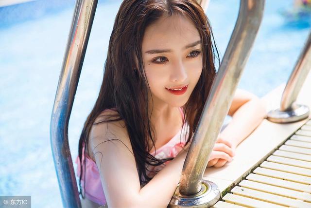 小说：他发表新歌被喷，众人以为他会退圈，谁知他却又发新作还击