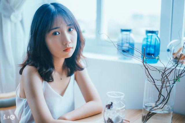 小说：妹夫炫耀有钱有学历，小伙却提点：你送岳母的手表是山寨货