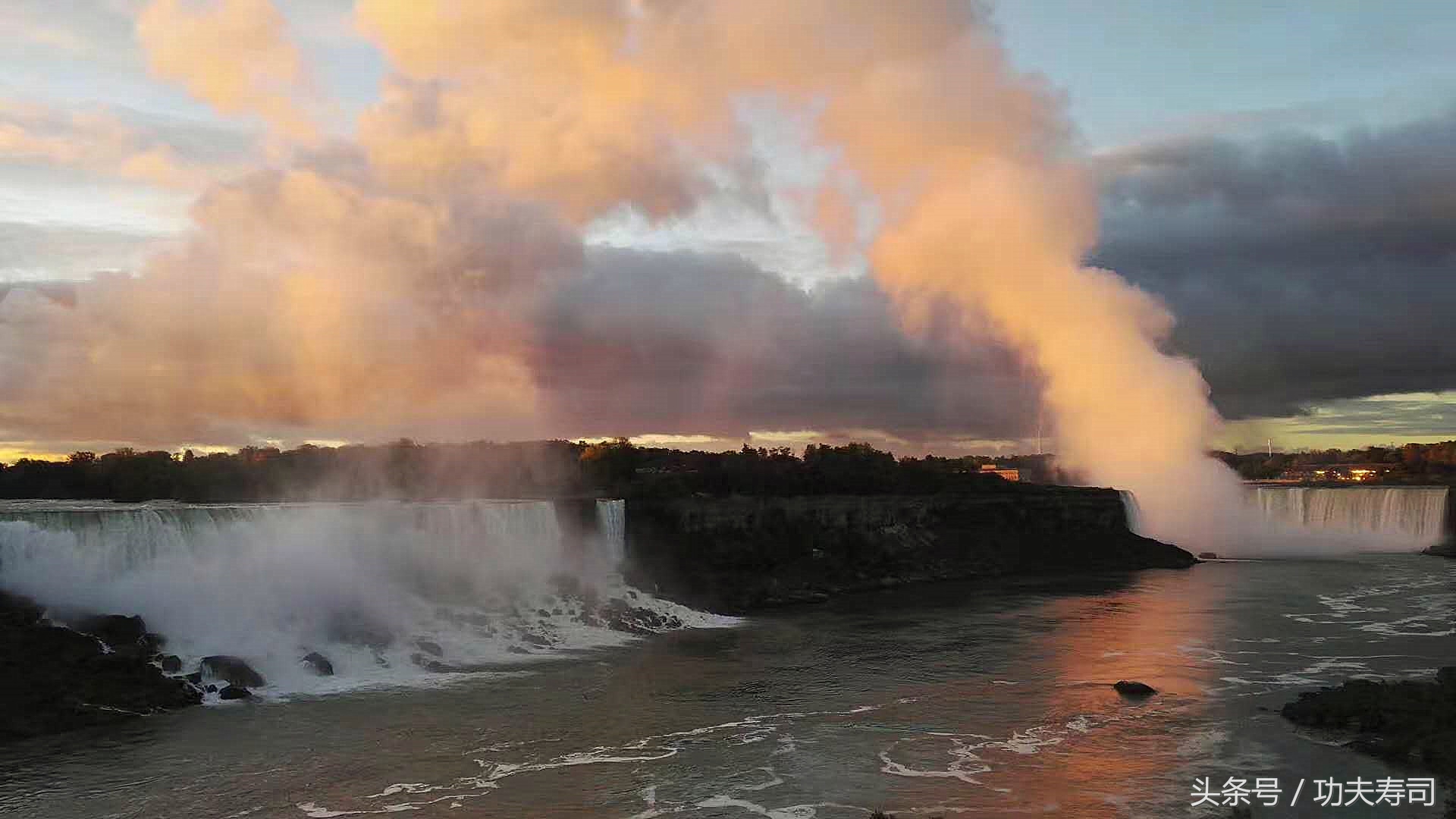 典雅童话小镇·偶遇-萧伯纳「加拿大」by左岸