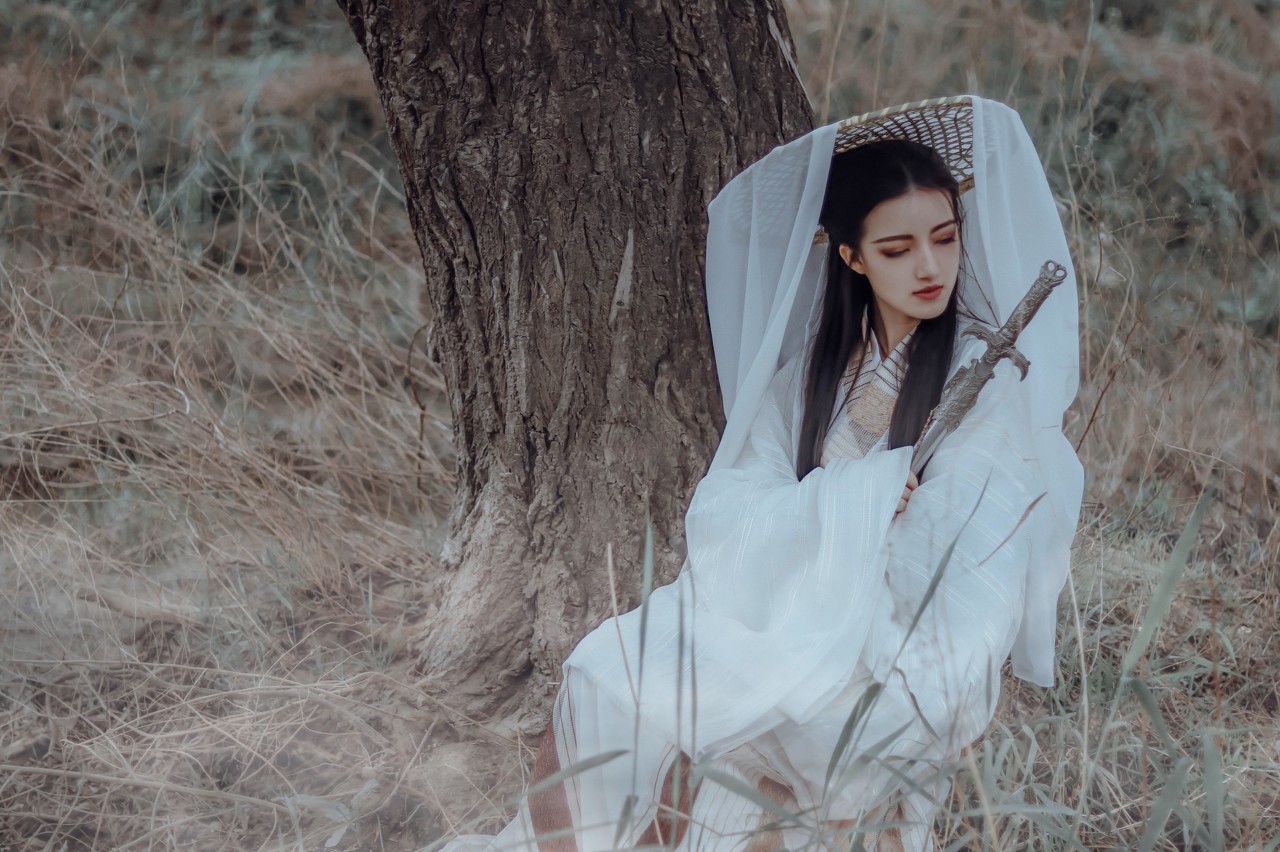 小说小伙期货年赚十亿,小伙靠小说赚钱