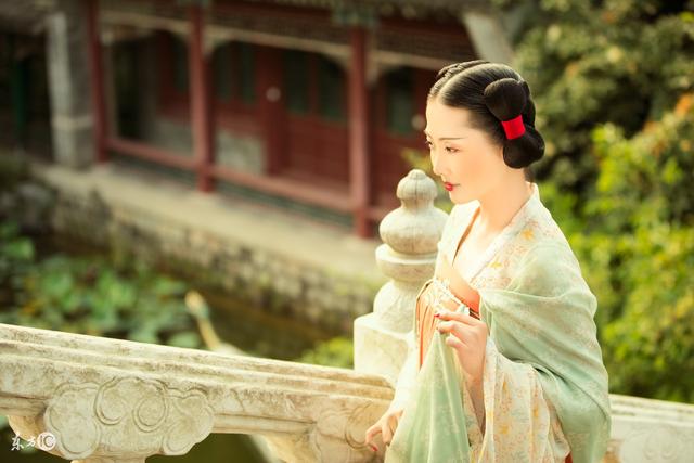 女主疼痛难忍发高烧小说,女主发烧打退烧针的小说