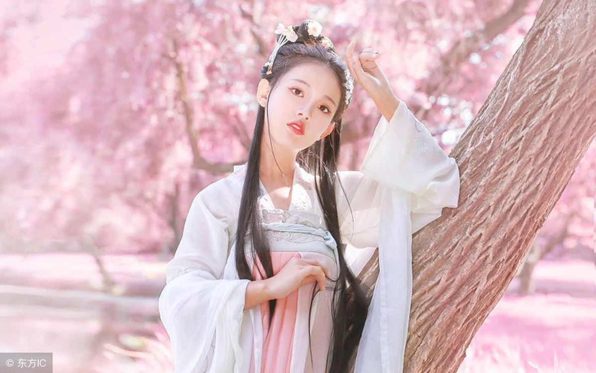 小说村庄怪事,村子里发生了奇怪事情