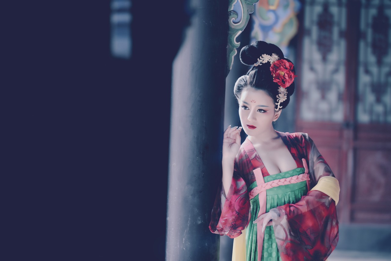 小说:段爵看到网友的照骗,是个胖子,他却更加喜欢了怎么办