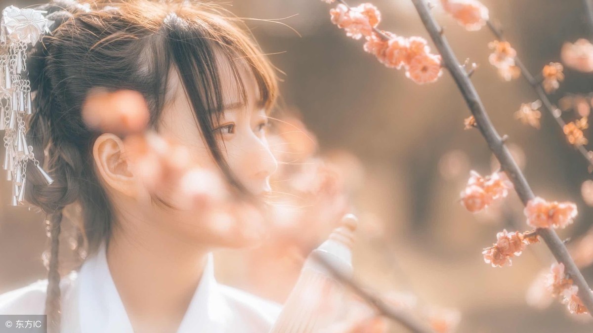 小说：看着双目受伤的他，*嫂嫂**心疼不已，他：*嫂嫂**别担心，我没事