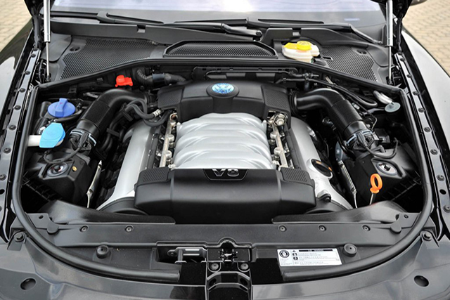 试驾大众辉腾视频,辉腾低调版试驾视频