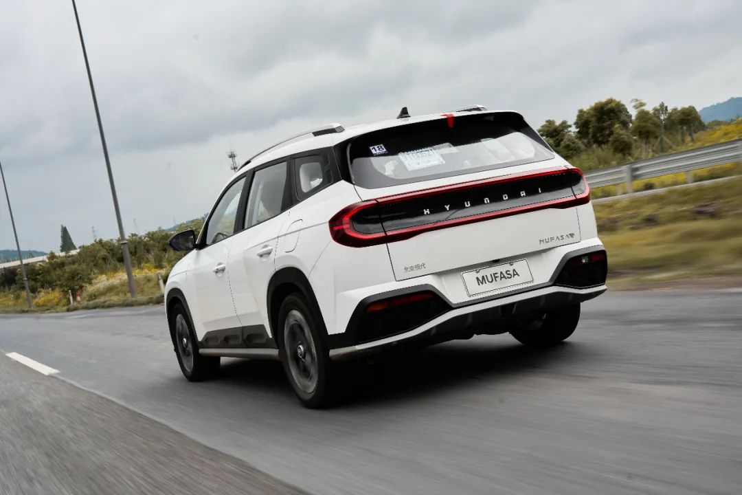 最新款现代沐飒试驾视频,现代suv沐飒和逍客哪个好