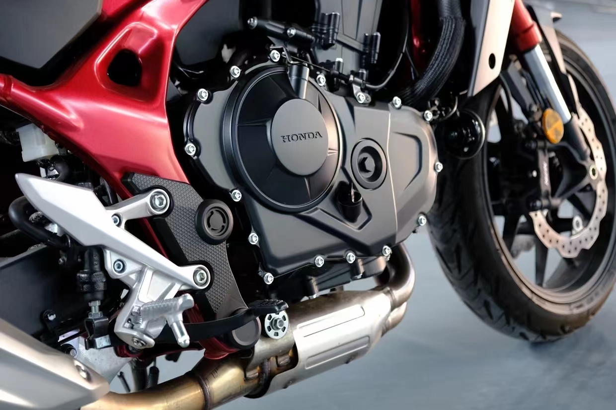 本田cb750F优缺点,2023款本田cb750hornet详细评测