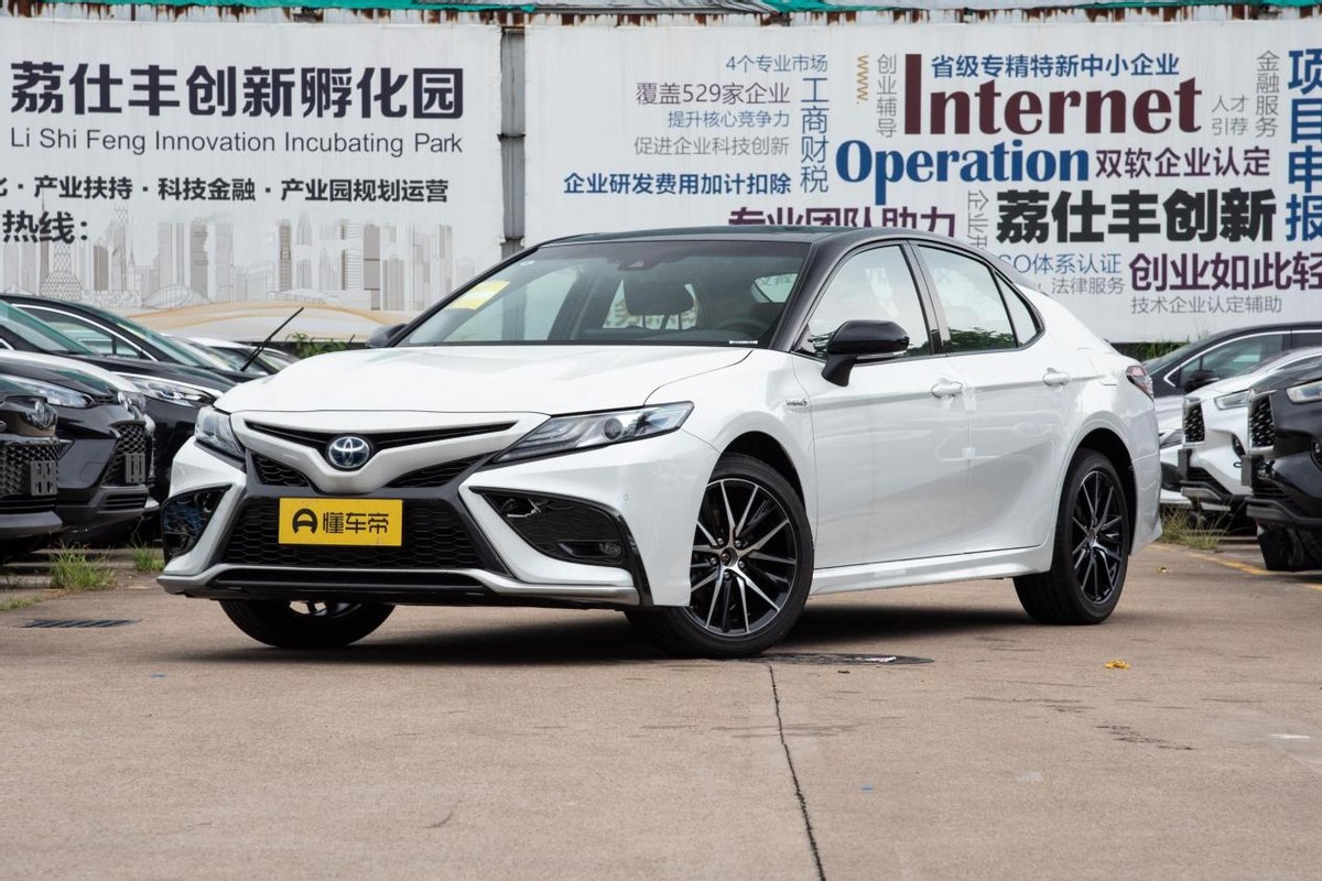 开着有面子而且性价比高的车,性价比高的三款家轿汽车推荐