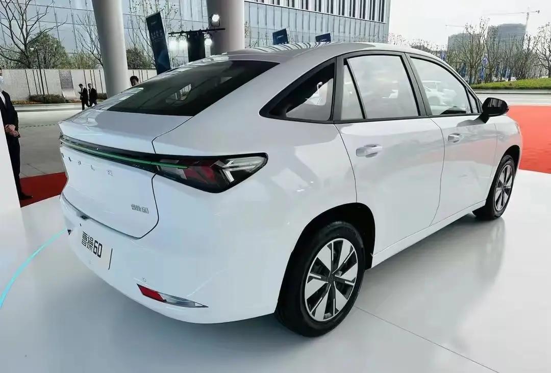 曹操网约车是什么车型,曹操专车网约车是什么车型