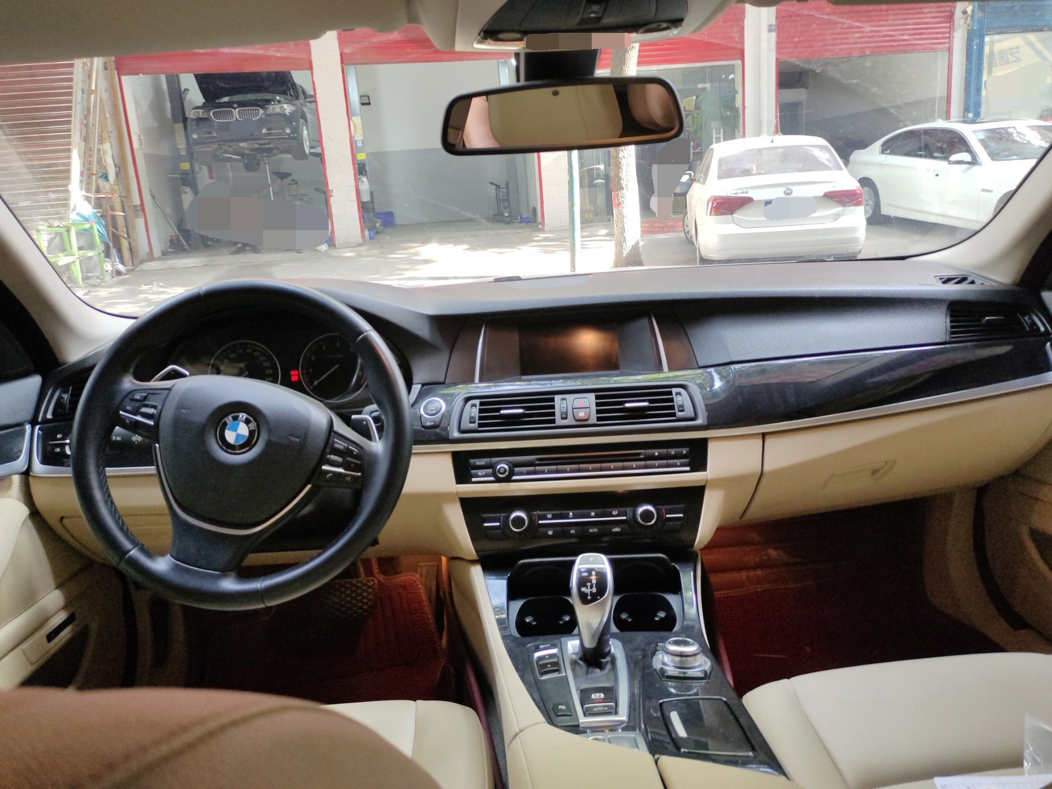 五年前新车卖68万，现在车主卖20万，这辆宝马5系真划算