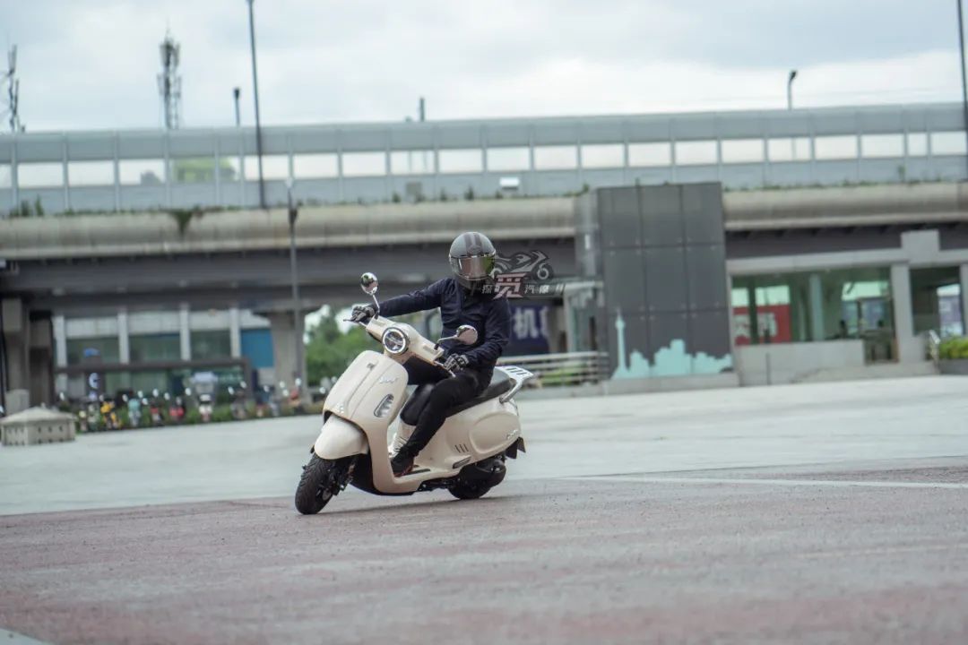 大阳vrf150和飞度5发动机声音,三阳飞度5对比大阳vrf150油耗