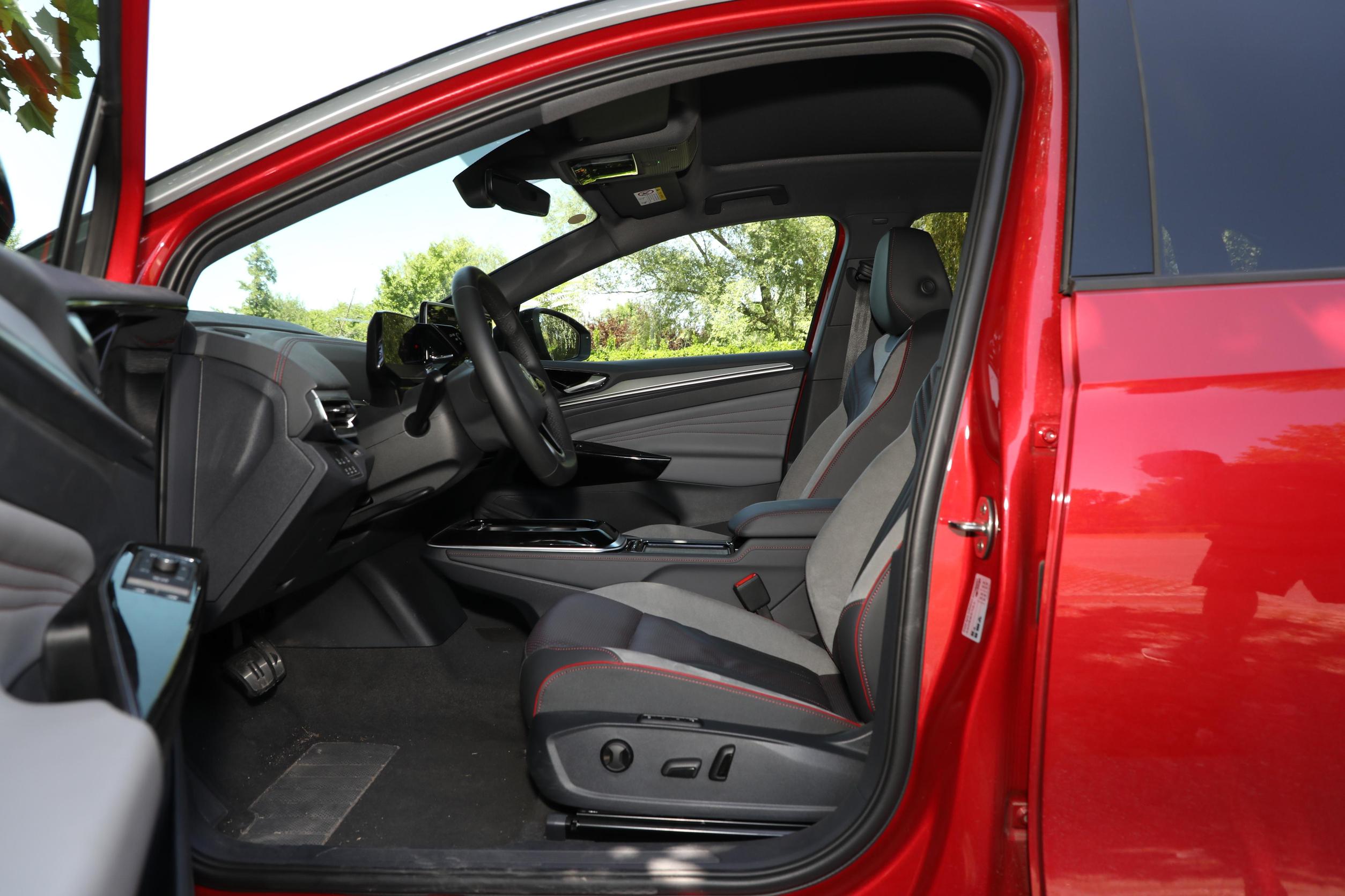 电动suv推荐10到15万性价比高,2021下半年上市的新能源电动suv