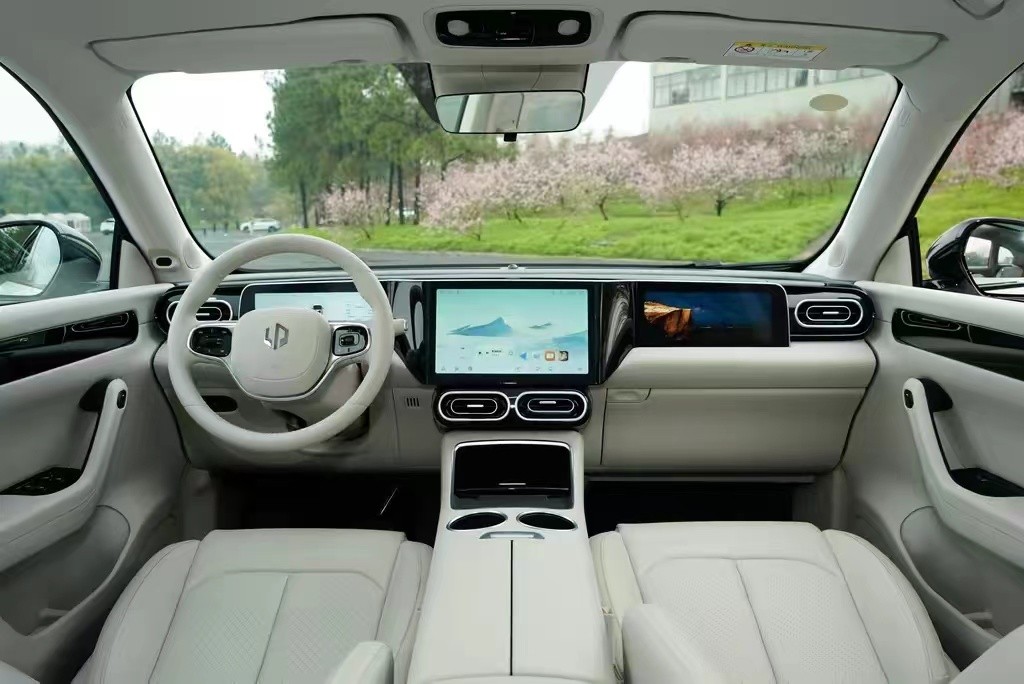 零跑c112024款500舒享版价格,零跑c11纯电500智享版外观介绍