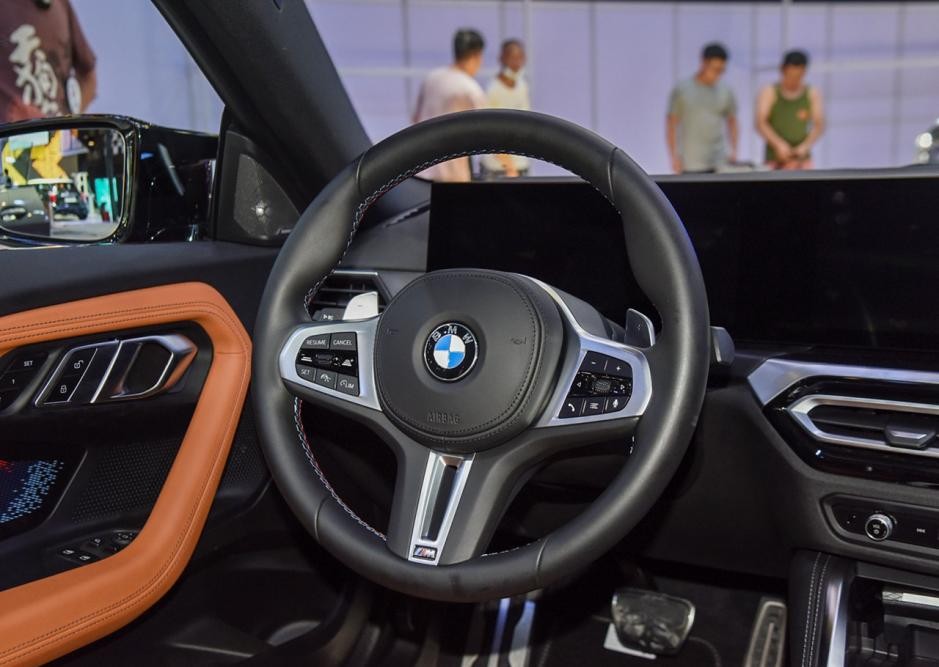 m240i宝马2022黑武士,宝马m240i是六缸车吗