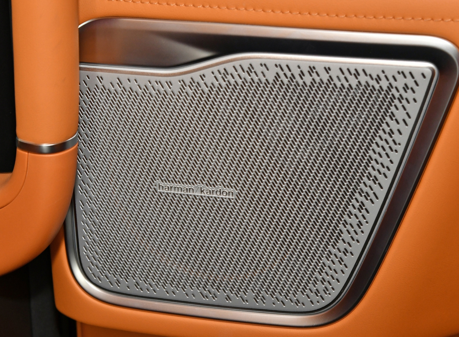 传祺m9前脸,前脸很像m4的轿跑