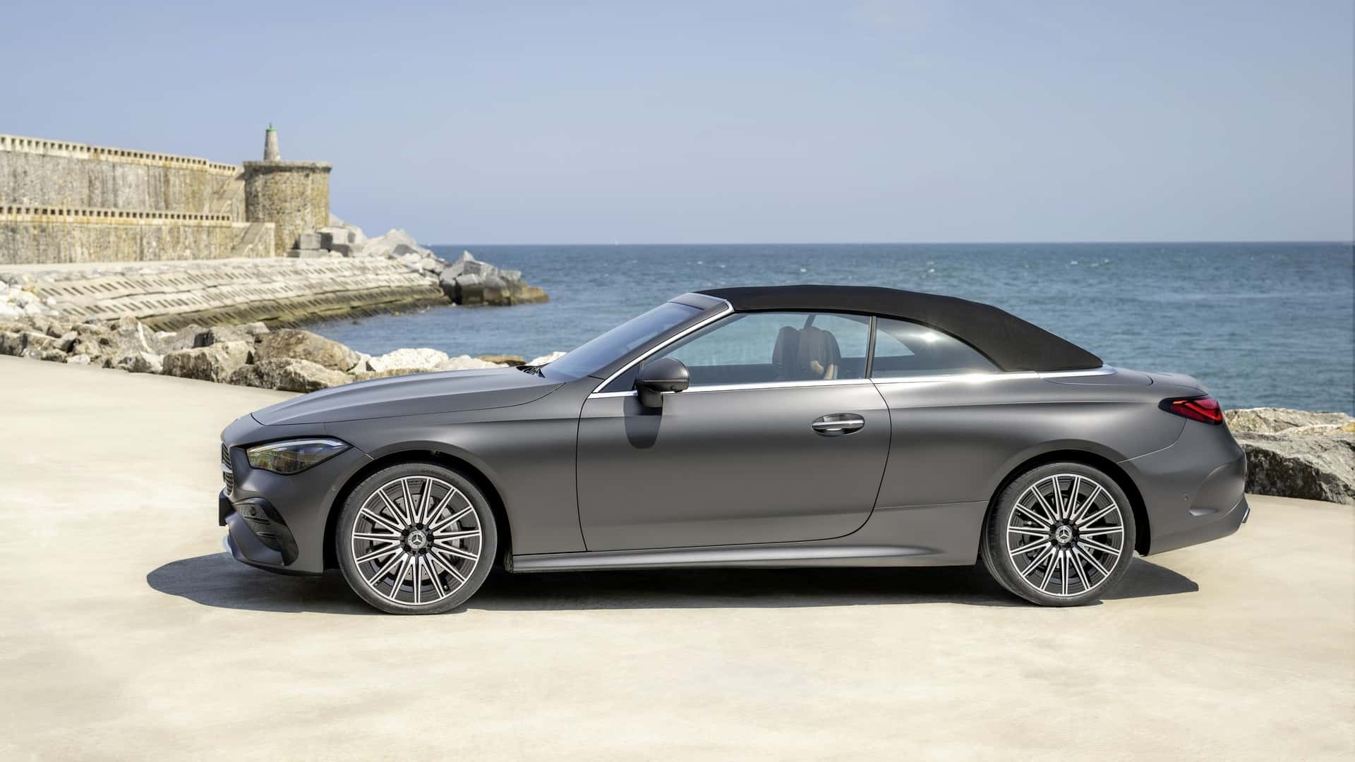 全新奔驰cle亮相造型优雅,奔驰全新gle敞篷价格