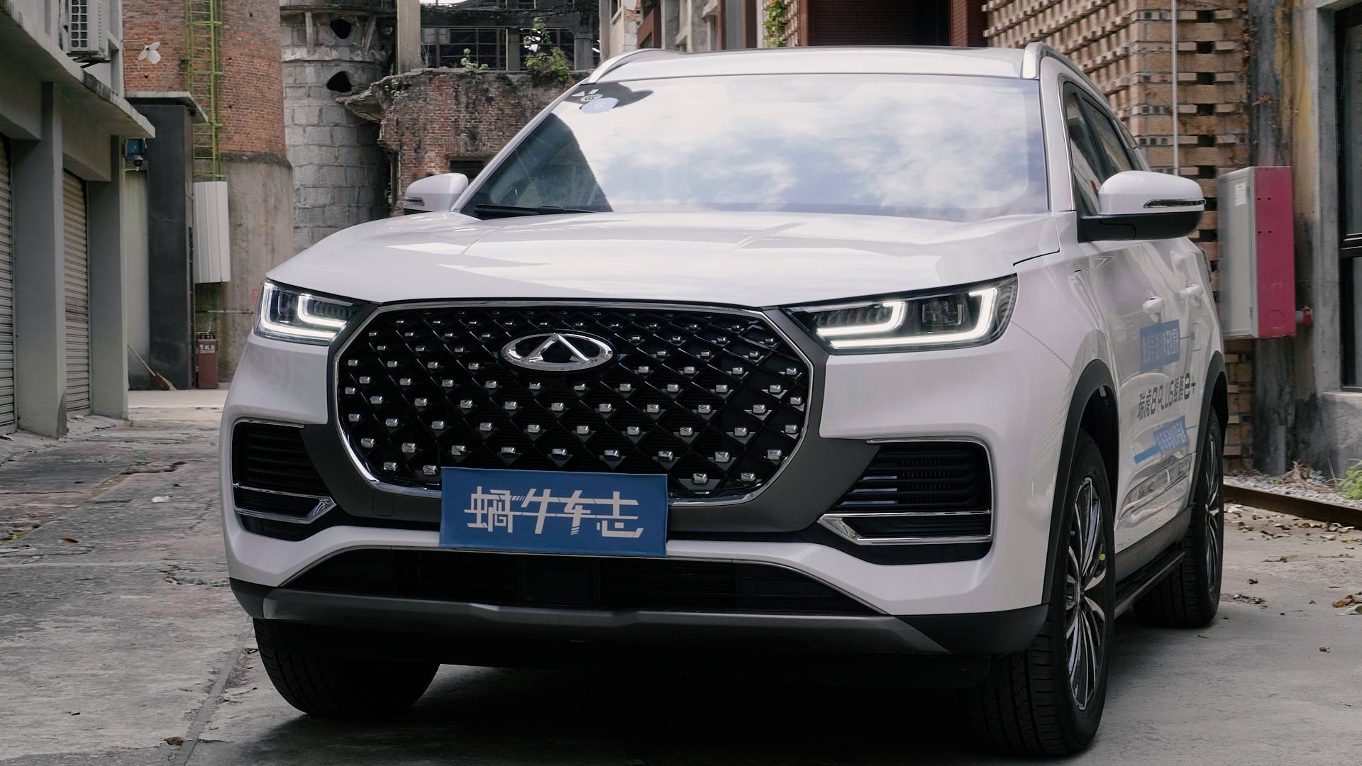 两驱比亚迪宋prodm-i越野,配置强的2022款宋prodm-i新能源