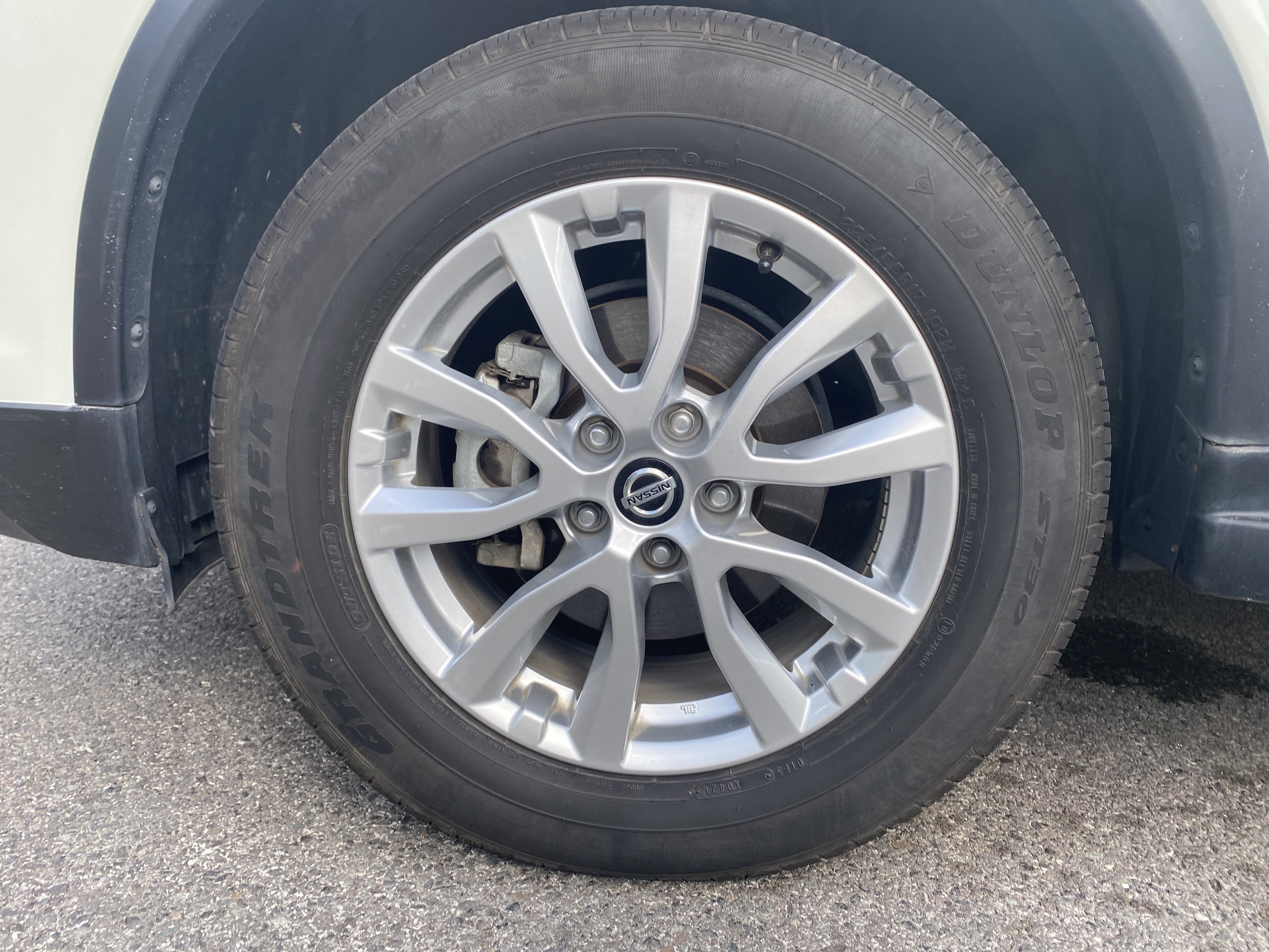 丰田suv和日产奇骏对比车型,日产suv全部车型及报价奇骏