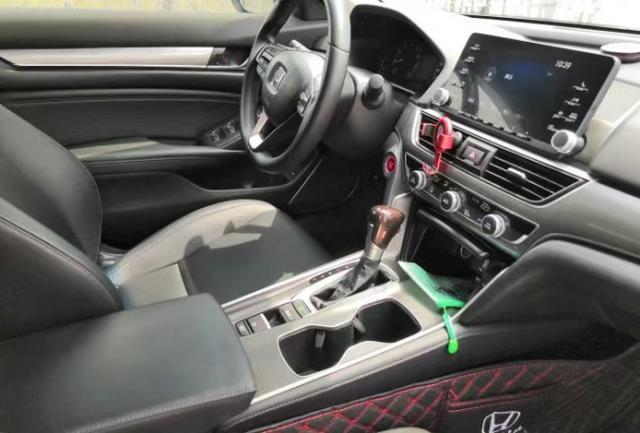 开惯了b级车换a级车总感觉太小,开惯了国产车再开合资车