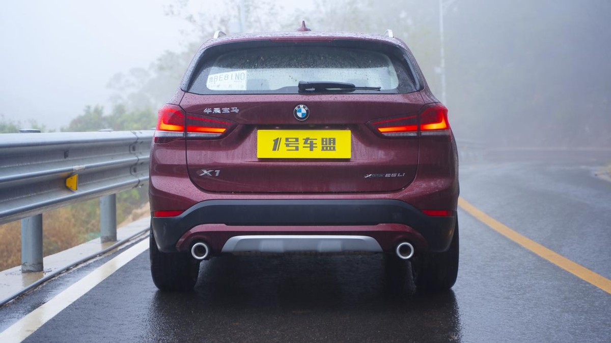 评测汽车宝马x11,宝马x1车测评