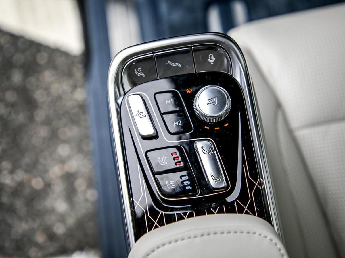 即将大七座纯电动mpv,纯电动汽车中型mpv