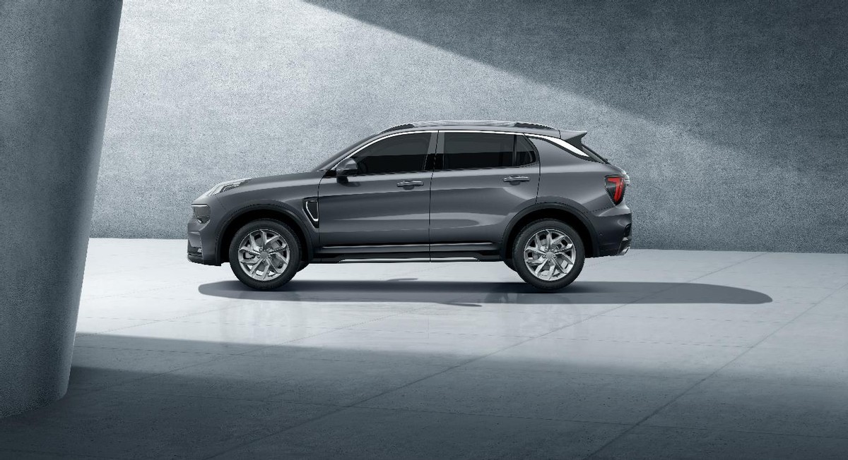 领克01亚运纪念版和领克06,领克01亚运纪念版黑色外观