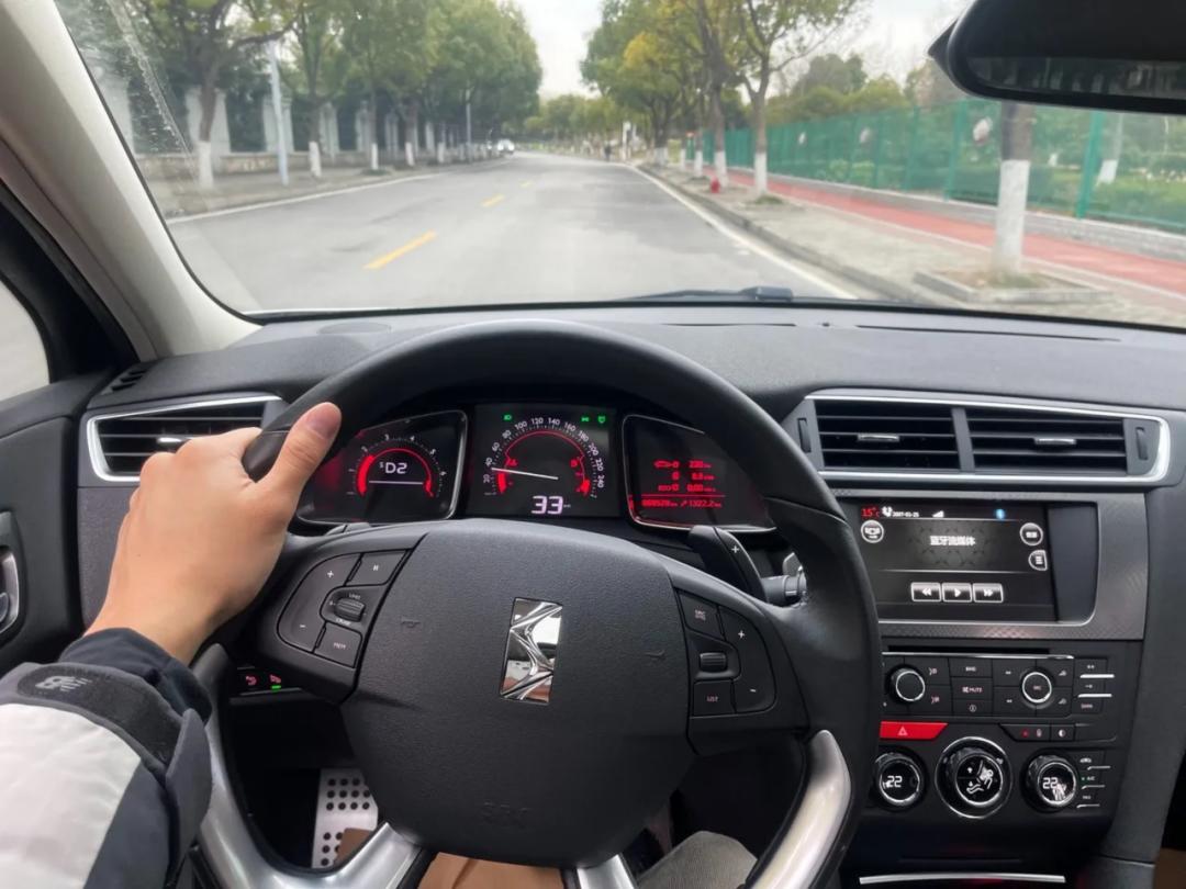 2015年ds1.6t二手多少钱,17年ds4s两厢二手车