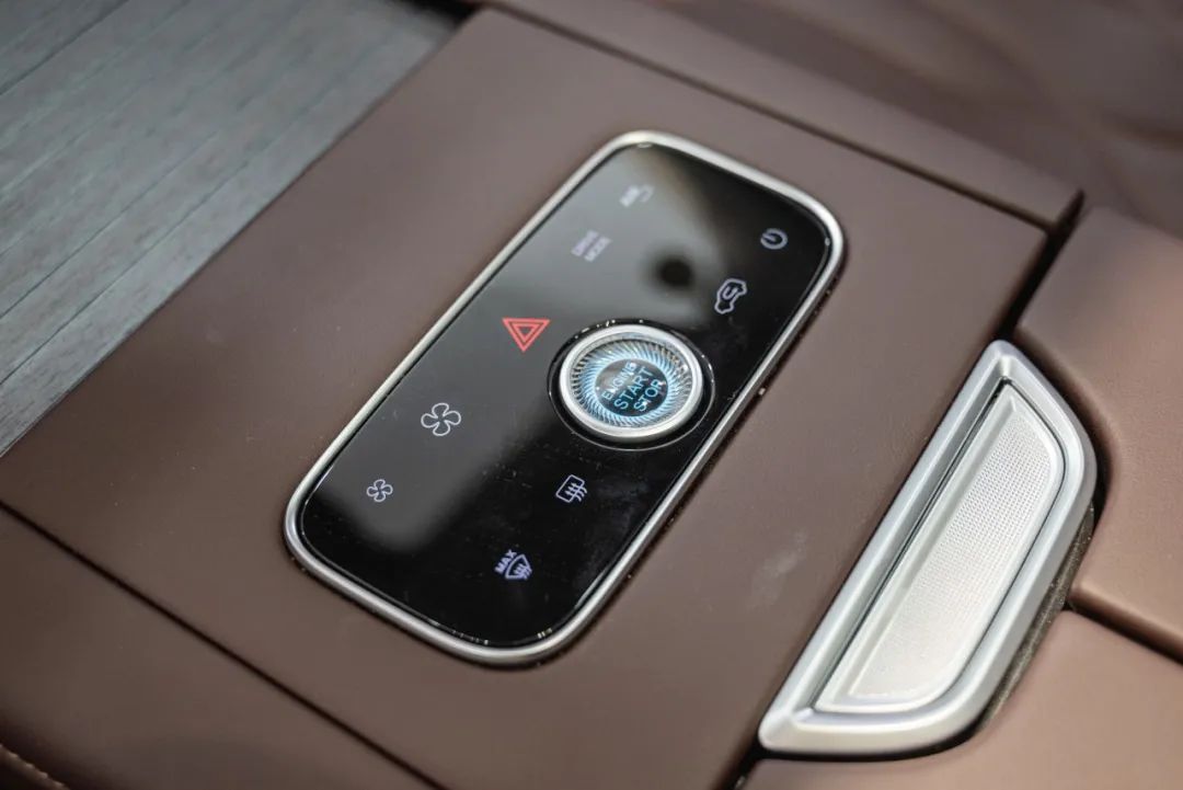 全新大七座星途揽月,20万豪华7座混动suv推荐